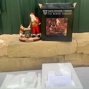 UT LONGHORNS LTD NEW Santa Checkers Figurine, The Memory Company, Univ of TEXAS
